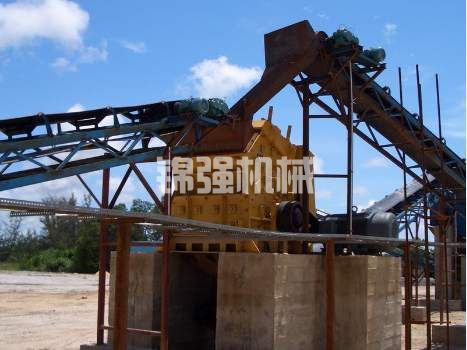 石子破碎機(jī)整套設(shè)備價(jià)格多少錢?石頭破碎機(jī)設(shè)備有哪些?(圖6) 石子破碎機(jī)整套設(shè)備價(jià)格多少錢?石頭破碎機(jī)設(shè)備有哪些?(圖6)